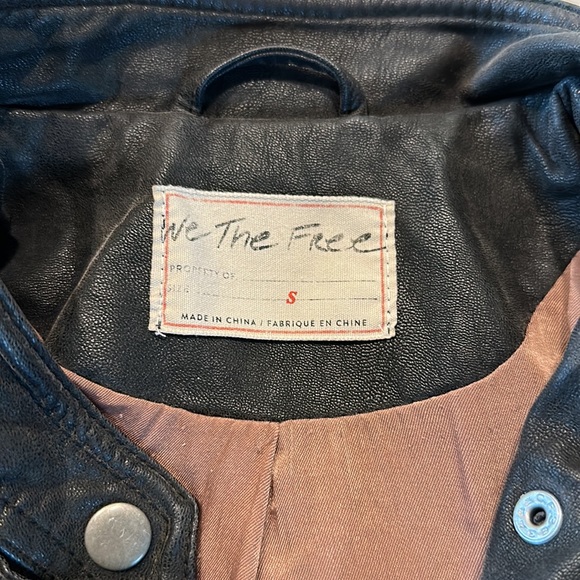 FREE PEOPLE VEGAN LEATHER JACKET 🖤 - Picture 5 of 5